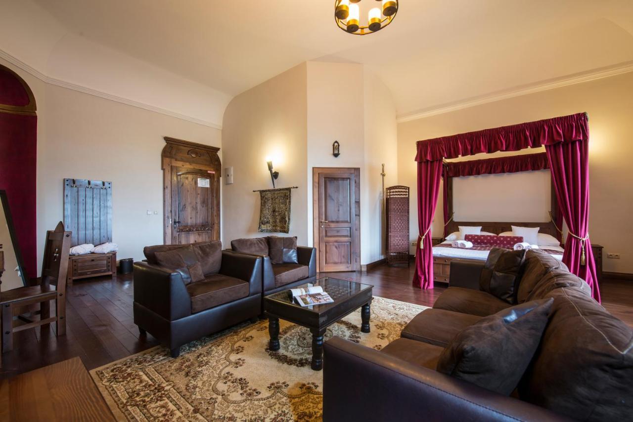 Hotel Grand Viglas Zwoleń Zewnętrze zdjęcie