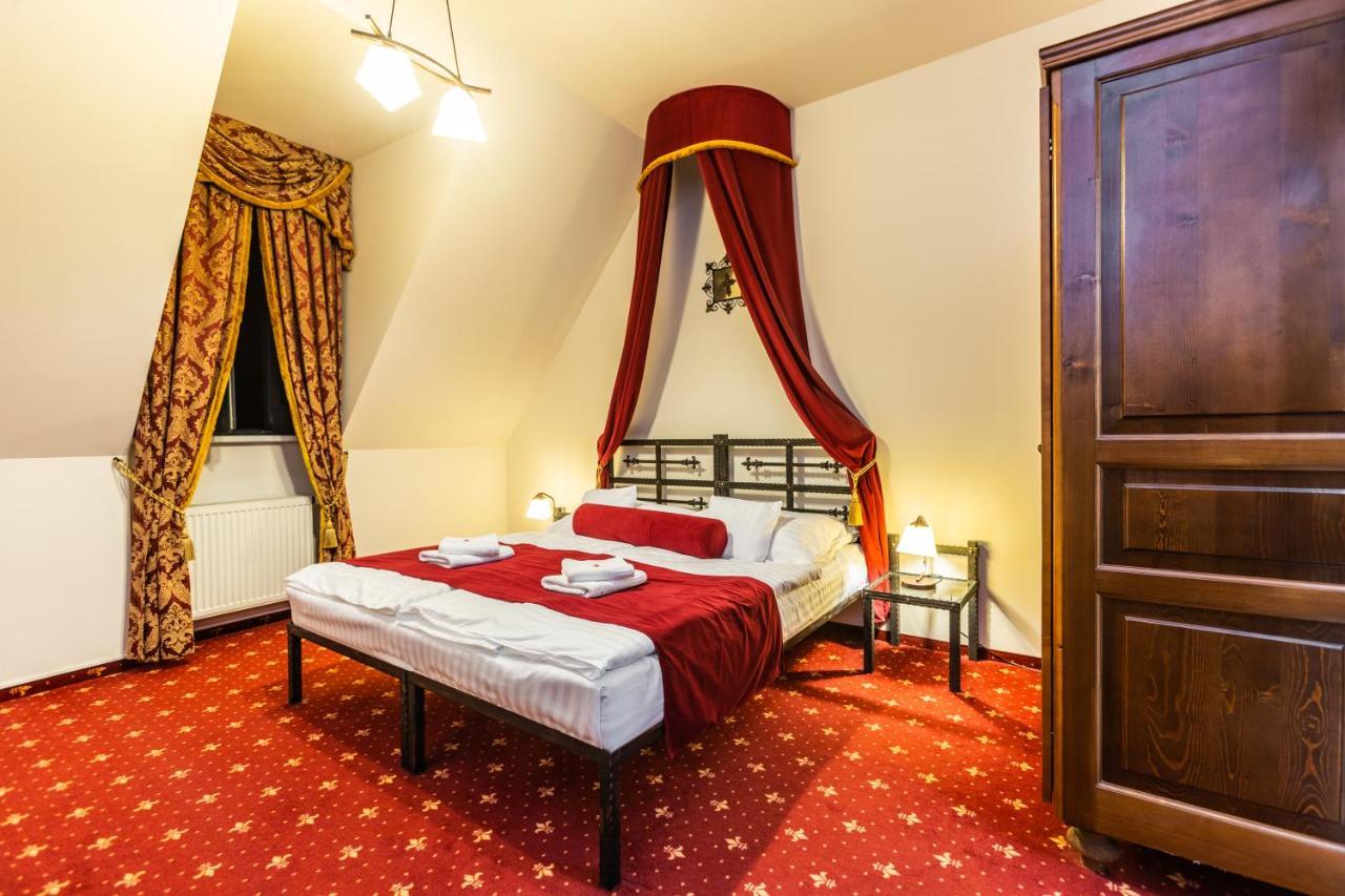 Hotel Grand Viglas Zwoleń Zewnętrze zdjęcie