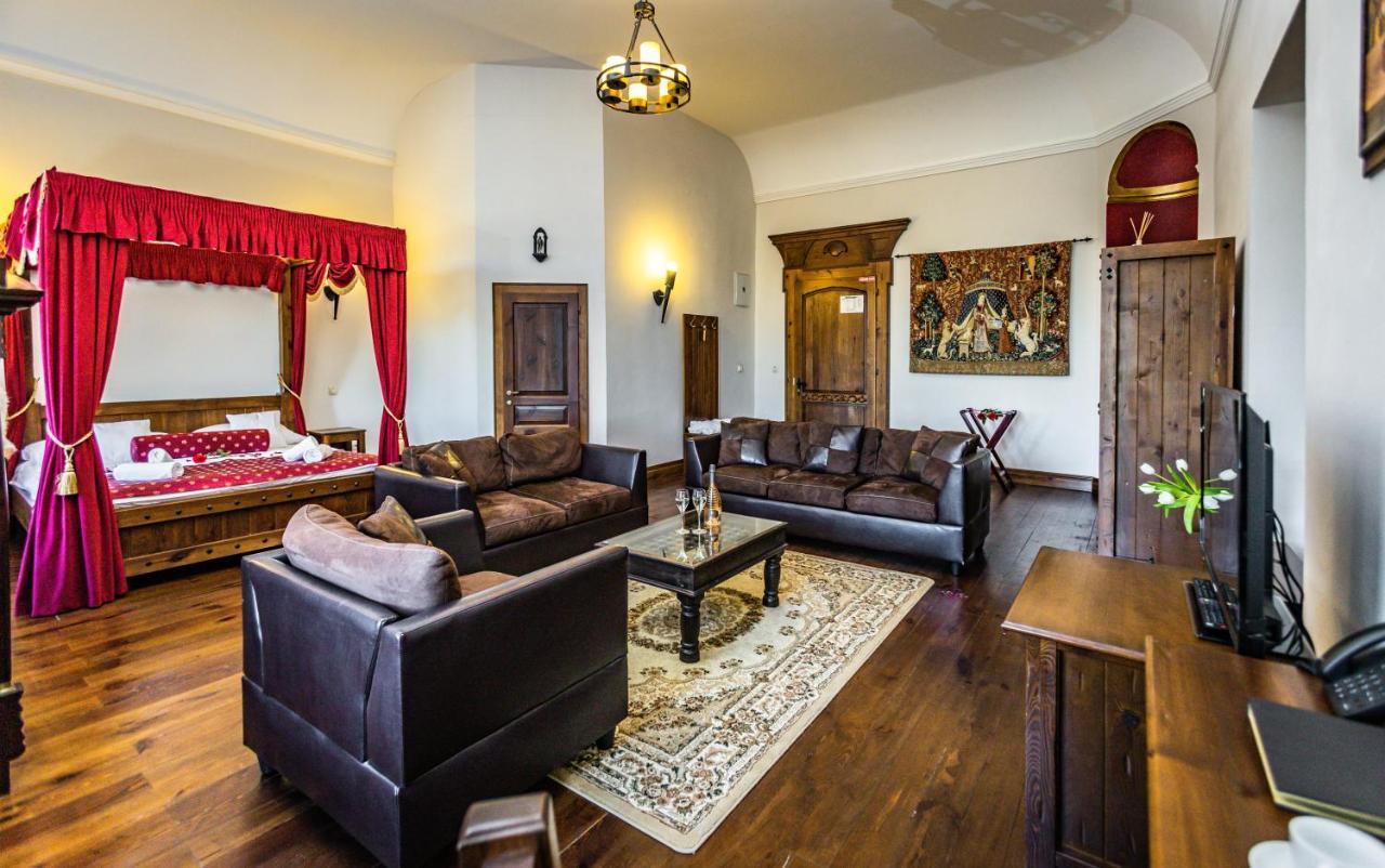 Hotel Grand Viglas Zwoleń Zewnętrze zdjęcie
