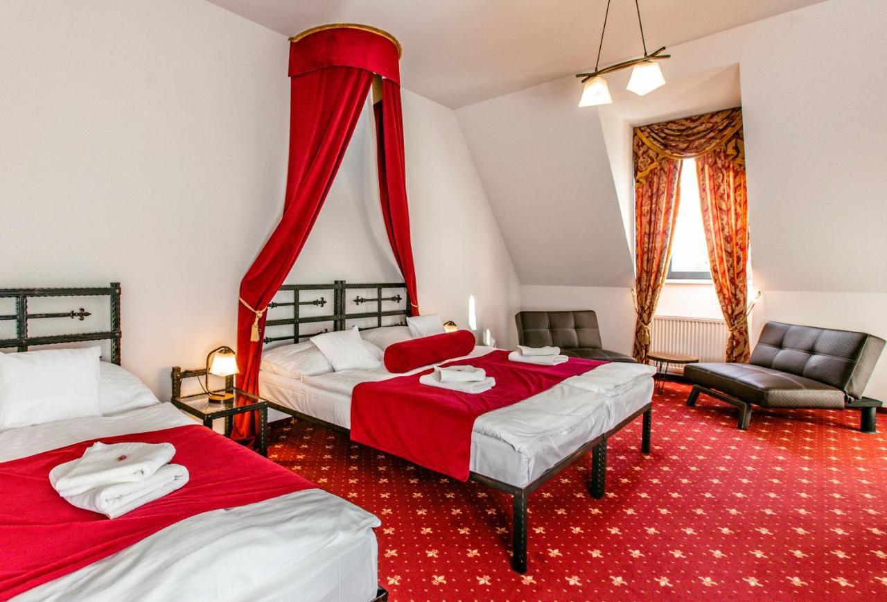 Hotel Grand Viglas Zwoleń Zewnętrze zdjęcie