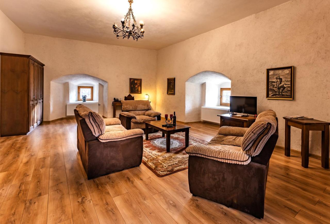 Hotel Grand Viglas Zwoleń Zewnętrze zdjęcie